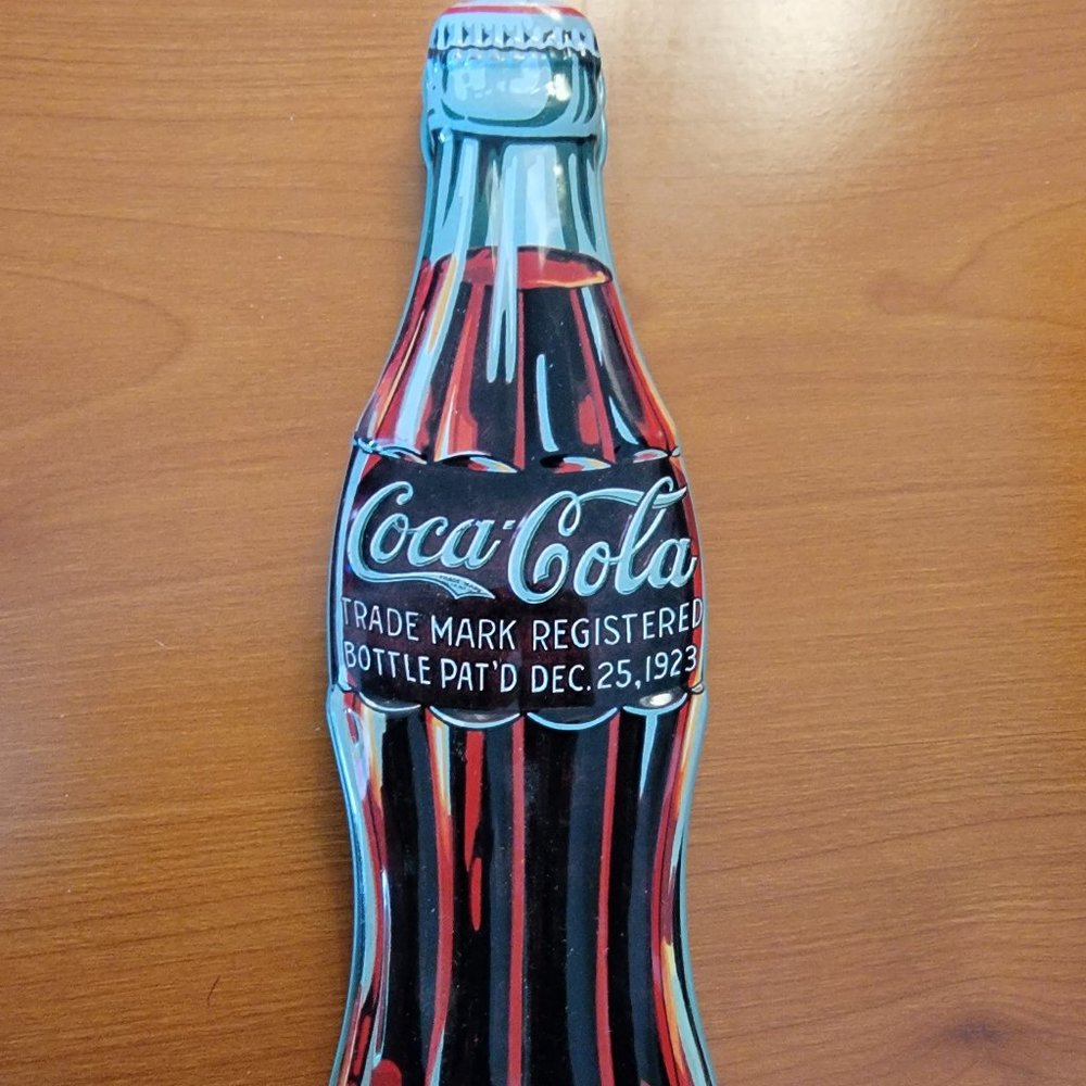 Coca Cola Pen and Tin Pen Case! New!